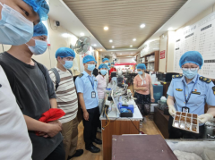 <b>开展收集餐饮食物平安实地培</b>